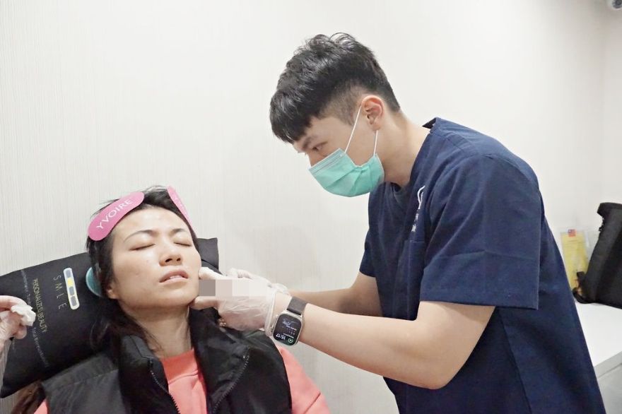 淨妍醫美診所 彩虹肉毒抬頭紋+小臉 立即有感! 跟大餅臉說掰掰~找回青春與自信!