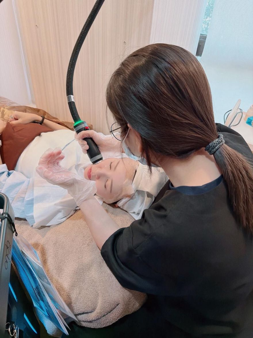 小V臉就靠onda pro超微波！施作時間快、當下就看見效果