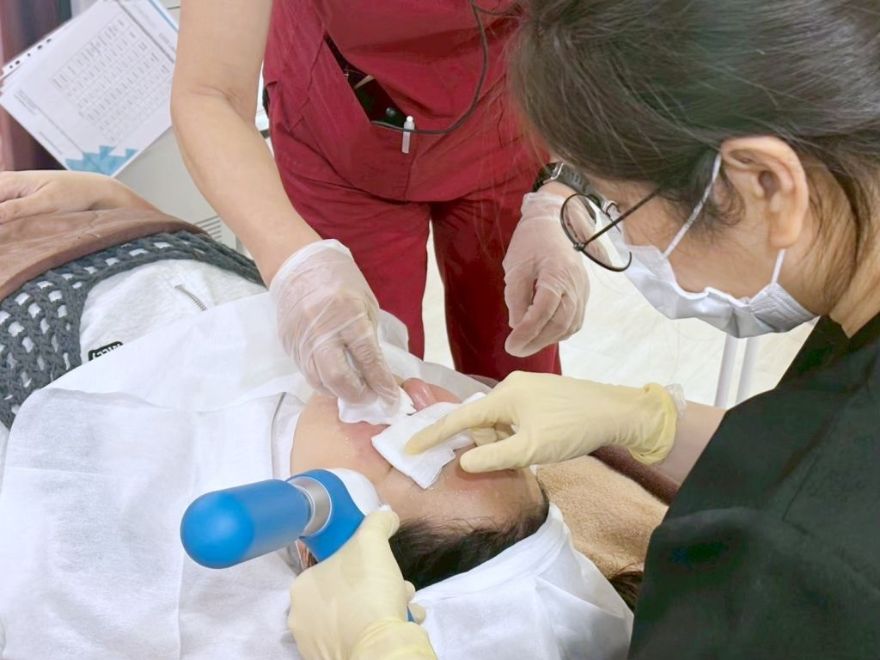 「皮秒雷射+Rejuran麗珠蘭」台北醫美推薦，出國拍照必備保養，細緻肌膚毫無死角！