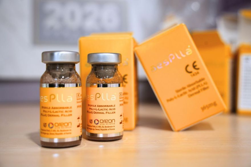 曙光瓶主要成分為聚左旋乳酸（PLLA）」，PLLA能刺激人體免疫系統，啟動自體膠原蛋白與彈力蛋白生成，達到肌膚澎潤與結構支撐的效果。