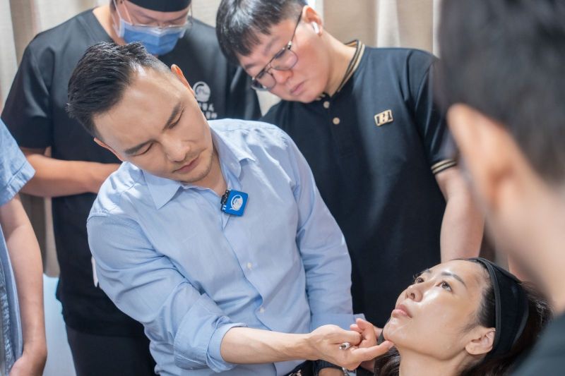 第六十二屆淨妍學院《Profhilo逆時針、Mint面部及鼻部線雕》