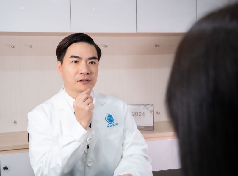 淨妍醫美診所曾俊夫醫師表示，要讓多餘的脂肪消失，最基本的觀念是「熱量赤字」，當吃進去的能量比消耗能量少，就不會累積太多的能量和脂肪在身上。
