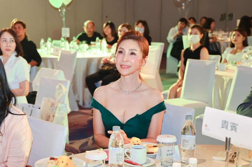 淨妍母親節感恩茶會 女星梁佑南保養不藏私