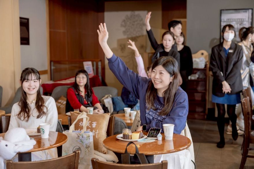 《2月淨妍醫美VIP活動》塔羅指引 與美相遇